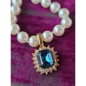 Blue Rhinestone Pendant Faux Pearl Beaded Necklace Vintage